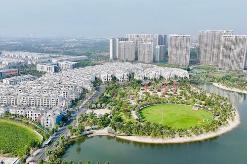 Giá căn hộ chung cư bắt đầu 'hạ nhiệt', đất nền 'nóng' cục bộ