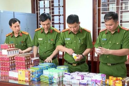 Bán hàng giả bị đề xuất tăng gấp đôi mức phạt