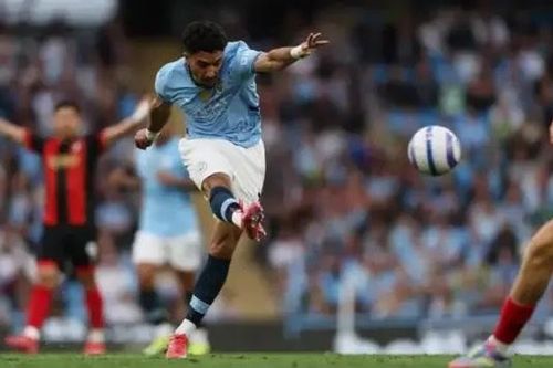 Manchester City rộng cửa dự Champions League