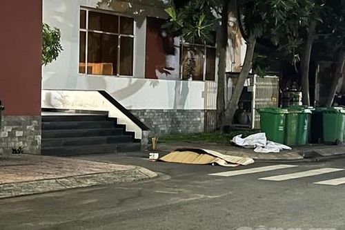 Nam sinh viên năm 3 ĐHQG TPHCM rơi từ sân thượng xuống đất tử vong