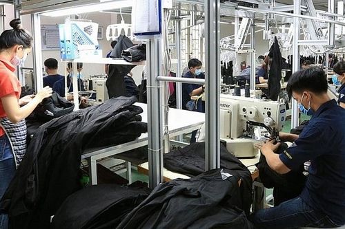 Doanh nghiệp Việt làm ngày làm đêm để tranh thủ 90 ngày Mỹ hoãn áp thuế