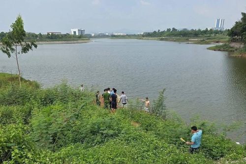 Hà Nội: Nhóm sinh viên tử vong khi quay clip diễn tả tình huống đuối nước