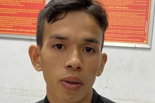 Đưa bạn gái đi uống nước, thanh niên tranh thủ trộm cắp điện thoại ở bãi biển