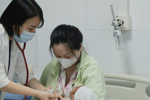 Bộ Y tế đề xuất mức phụ cấp ưu đãi theo nghề:Đối tượng nào được hưởng 70%?