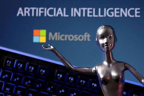 25 năm làm việc ở Microsoft, nhân viên bất ngờ mất việc vì AI