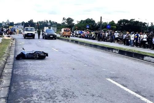 Tai nạn giao thông mới nhất 22/5/2025: tai nạn lúc trời mưa lớn khiến 1 học sinh tử vong