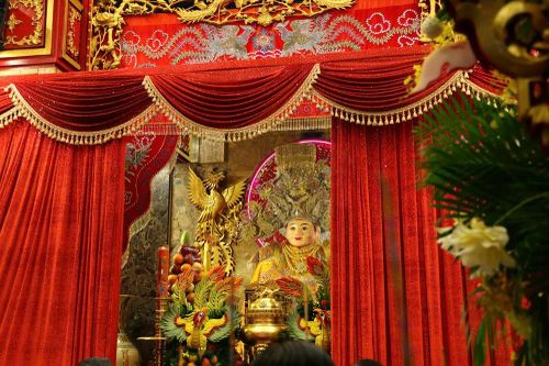 Trang trọng tổ chức nghi lễ tắm Bà Chúa Xứ núi Sam
