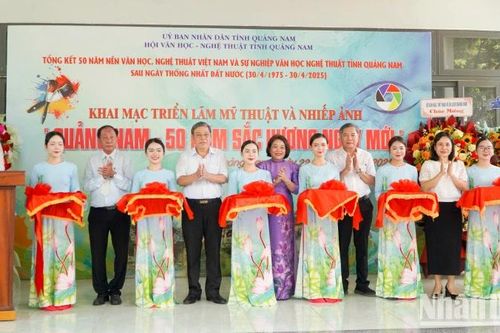 Triển lãm mỹ thuật và nhiếp ảnh với chủ đề 'Quảng Nam-50 năm sắc hương ngày mới'