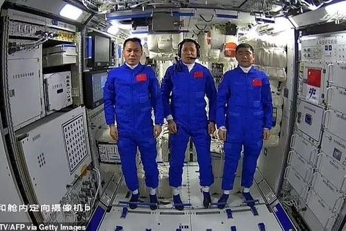 Trạm vũ trụ Trung Quốc bất ngờ chứa vi khuẩn chưa từng biết đến trên Trái đất