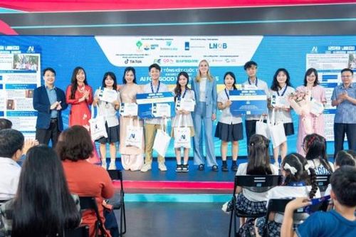 Học sinh THPT Chuyên Chu Văn An giành giải cao tại cuộc thi về AI