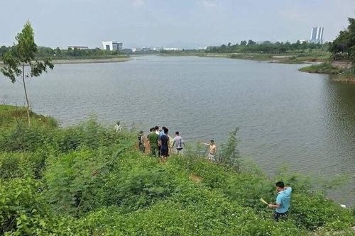 Nhóm sinh viên tử vong khi quay clip diễn tả tình huống đuối nước