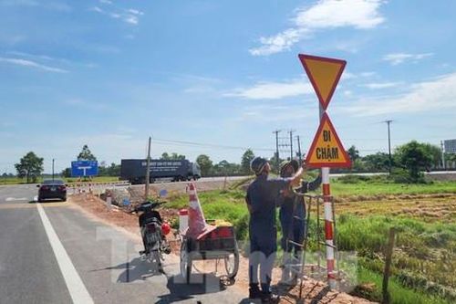 Khắc phục bất cập dọc tuyến đường dẫn lên cao tốc ở Hà Tĩnh để giảm tai nạn