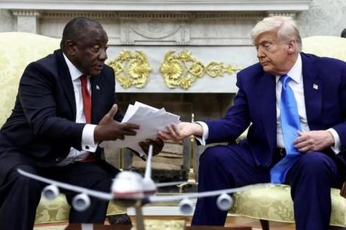 Cách Tổng thống Nam Phi ứng phó khi bị ông Trump chất vấn ở Nhà Trắng