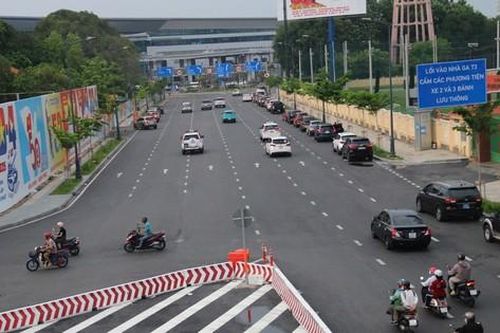 Giao thông hỗn loạn trước nhà ga T3 Tân Sơn Nhất, Sở Xây dựng TPHCM lên tiếng