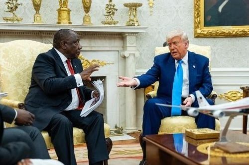 Ông Trump 'khẩu chiến' với Tổng thống Nam Phi ở Nhà Trắng