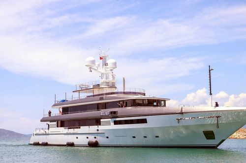 Siêu du thuyền Atlas khoảng 25 triệu USD vừa cập bến ở Nha Trang