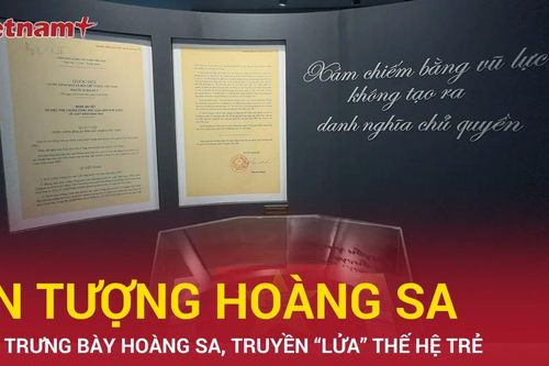 Nhà trưng bày Hoàng Sa thu hút lượng lớn du khách, học sinh tham quan