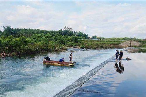 Nỗ lực tìm kiếm nạn nhân cuối cùng mất tích do lũ cuốn ở Quảng Ninh