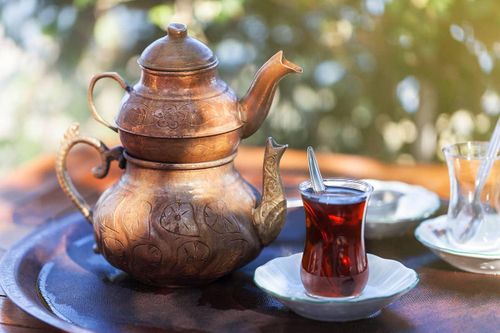 Trà - Nhịp đập đời thường trong lòng Istanbul