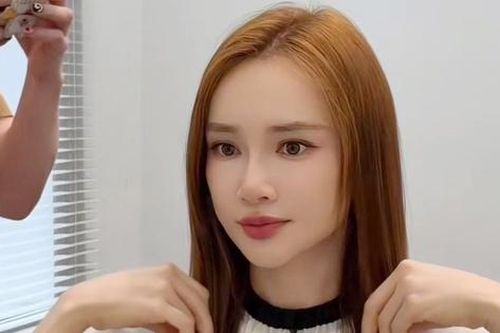 Nhã Phương gửi tặng món quà đặc biệt đến bệnh nhân ung thư