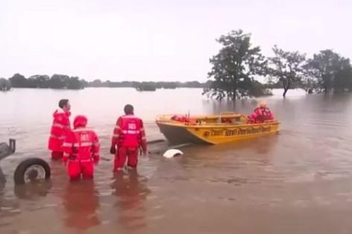 Mưa lớn gây ngập lụt nghiêm trọng ở Úc, người dân phải sơ tán khẩn cấp