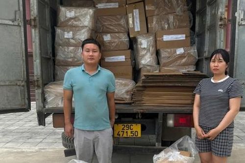 Tạm giam đối tượng lập công ty để buôn bán hàng giả trên mạng xã hội