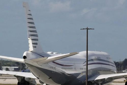 Mỹ chấp nhận máy bay phản lực hạng sang từ Qatar để sử dụng làm Không lực Một