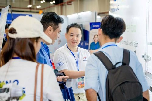 Sôi động chuỗi hội thảo chuyên ngành và cơ hội giao thương tại CO-REF Vietnam 2025