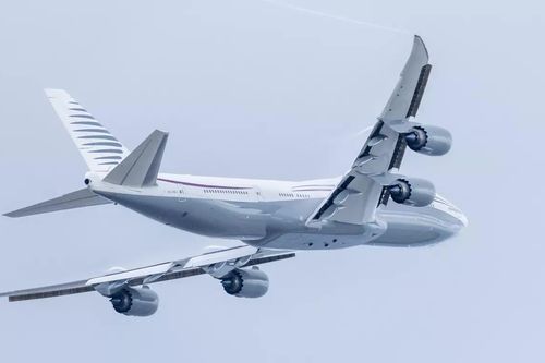 Mỹ chấp nhận Boeing 747 từ Qatar để làm Không lực Một