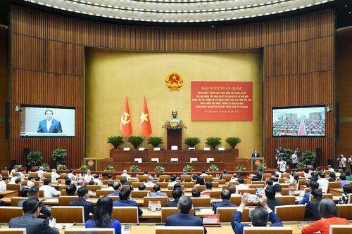 Tâm điểm vĩ mô tháng 5: Cuộc chiến thuế quan hạ nhiệt, doanh nghiệp tận dụng 90 ngày hoãn thuế