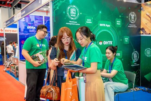 GHTK tham dự Triển lãm Giao nhận và Xử lý hàng hóa Việt Nam