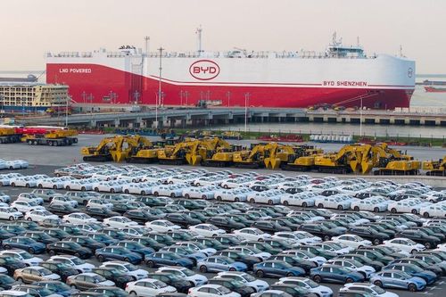 Các hãng sản xuất ô tô Trung Quốc giữa ngã ba đường chinh phục thị trường xuất khẩu