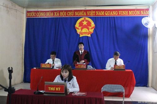 Lĩnh án 5 năm tù vì tổ chức cho người khác nhập cảnh trái phép