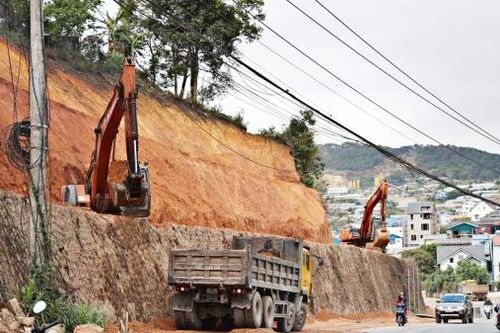 Nhiều giải pháp giảm ùn tắc giao thông tại Đà Lạt