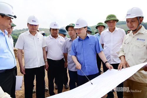Chủ tịch UBND tỉnh Nguyễn Văn Sơn kiểm tra thi công cao tốc Tuyên Quang – Hà Giang đoạn qua huyện Hàm Yên