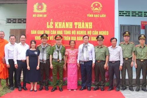 Bạc Liêu: Khánh thành, bàn giao 700 căn nhà hỗ trợ hộ nghèo, cận nghèo