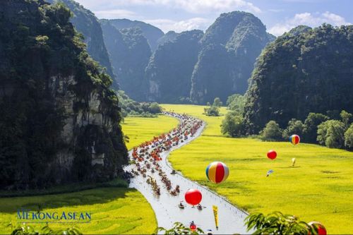 Tuần Du lịch Ninh Bình 2025: Hòa mình vào sắc vàng Tam Cốc