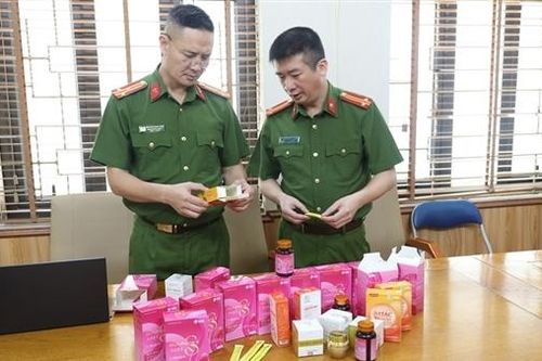 30 tấn hàng có dấu hiệu buôn lậu, gian lận thương mại chuẩn bị bán trên các nền tảng online