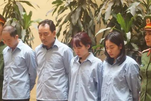 Bốn cán bộ phường nhận hối lộ hơn 1 tỷ đồng