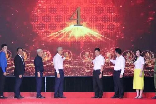Phát động phong trào 'Bình dân học vụ số' tại Hà Nội
