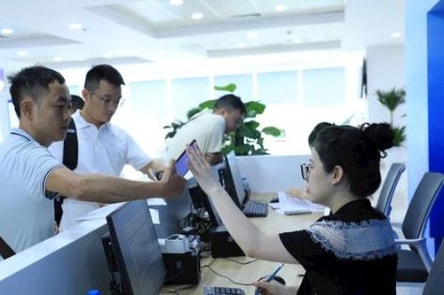 Hà Nội phê duyệt 8 thủ tục hành chính áp dụng 'làn xanh' thuộc Sở Tư pháp