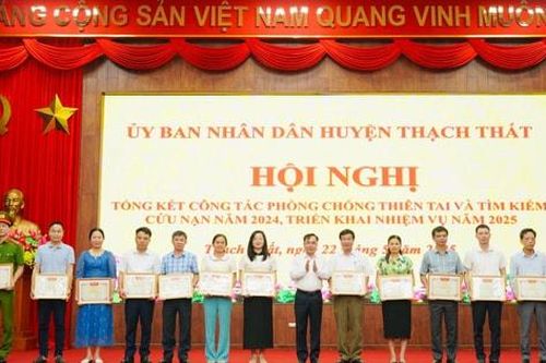 Thạch Thất: 48 tập thể được khen thưởng về công tác phòng, chống thiên tai và tìm kiếm, cứu nạn