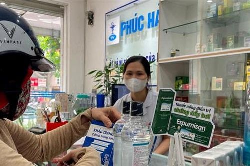 Thị trường khẩu trang, kit test Covid-19 'nóng' trở lại