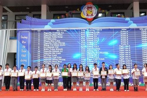 Vinh danh 112 học sinh đoạt giải Nhất Olympic các môn văn hóa