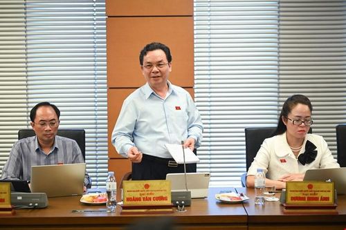 ĐBQH: Cần chấp nhận tăng trưởng 'nóng' thông qua bất động sản