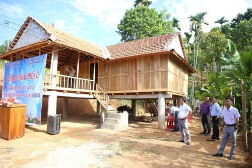 Hiện thực hóa giấc mơ an cư cho đồng bào Ca Dong