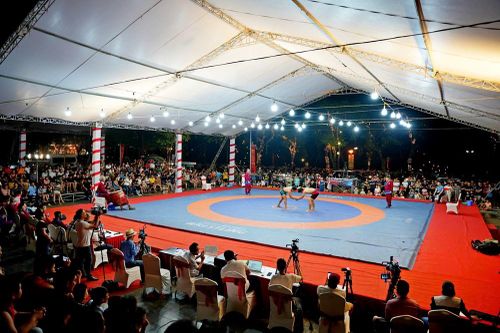 Gần 130 VĐV tham gia giải Vật dân tộc tranh cúp Phùng Hưng