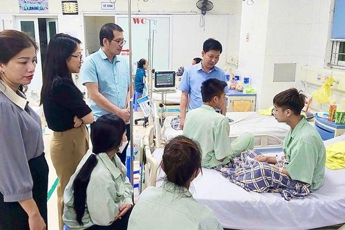 Bộ Giáo dục và Đào tạo thăm hỏi các gia đình, học sinh trong vụ đuối nước tại Quảng Ninh