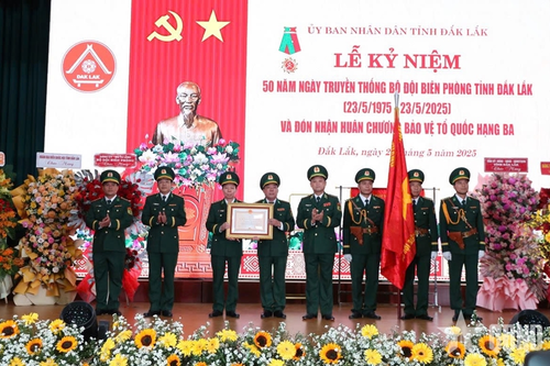 Bộ đội Biên phòng tỉnh Đắk Lắk đón nhận Huân chương Bảo vệ Tổ quốc hạng Ba