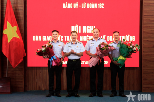 Bàn giao chức trách, nhiệm vụ Lữ đoàn trưởng Lữ đoàn 162, Vùng 4 Hải quân